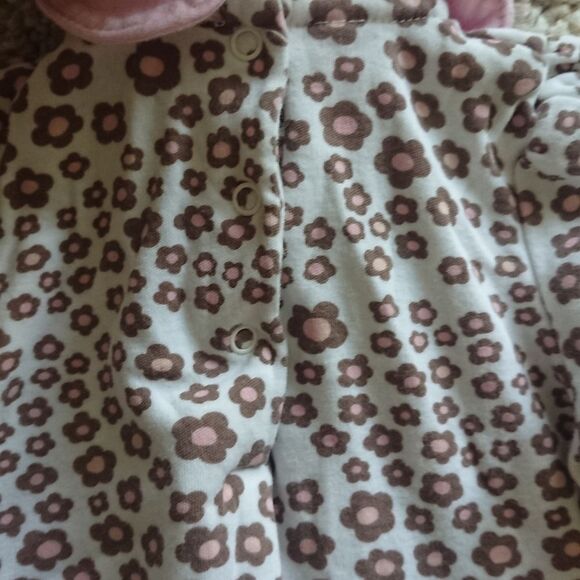 Cute yellow cat and flowers top bundle - Picture 10 of 11